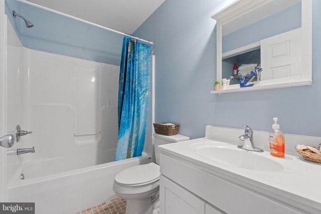 273 SHADY LN, Northumberland, PA 17857