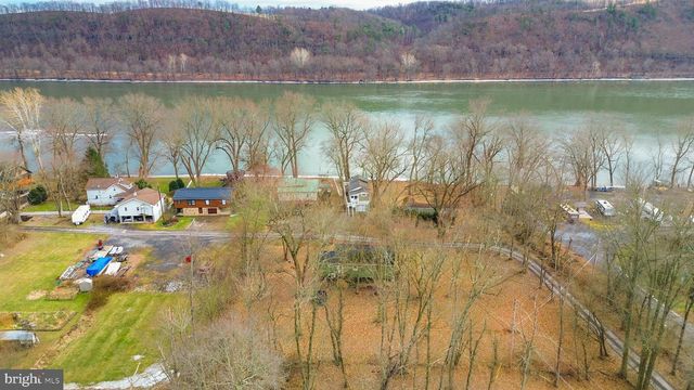 273 SHADY LN, Northumberland, PA 17857