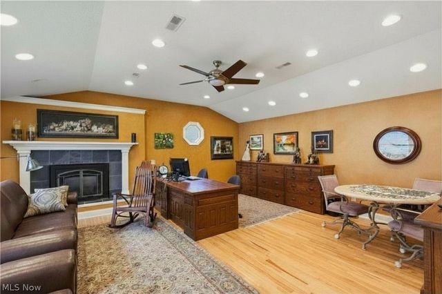 2252 Heston Drive, Lake Milton, OH 44429