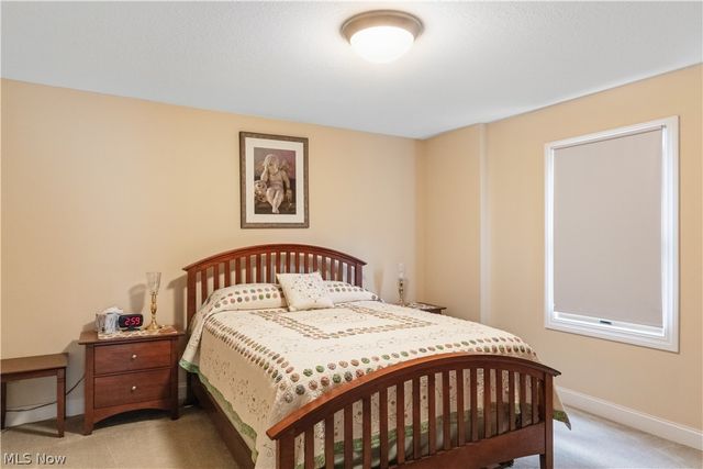 2252 Heston Drive, Lake Milton, OH 44429