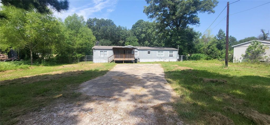 17906 Alexandria Drive, Conroe, TX 77302
