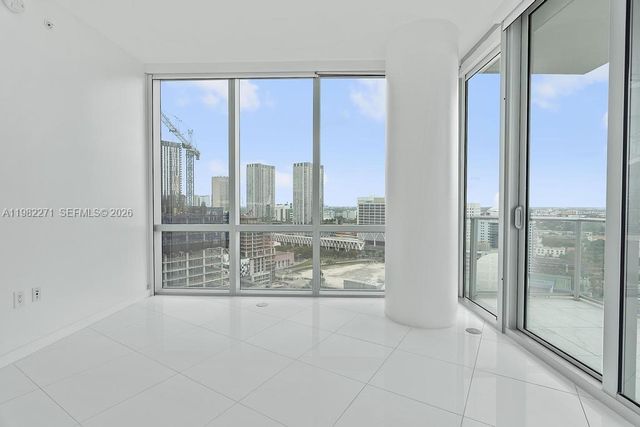 851 NE 1st Ave 2102, Miami, FL 33132