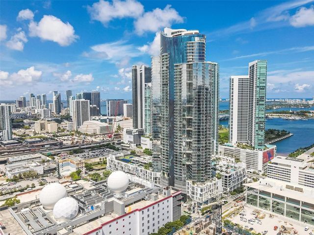 851 NE 1st Ave 2102, Miami, FL 33132