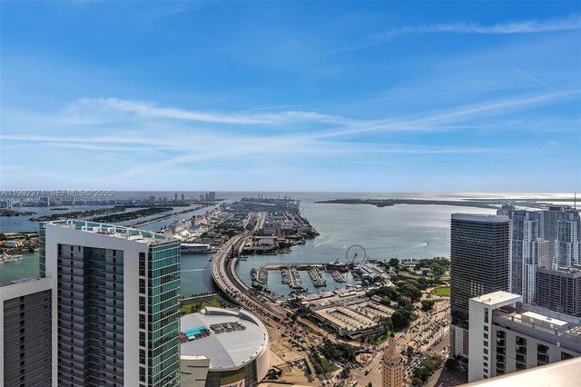 851 NE 1st Ave 2102, Miami, FL 33132