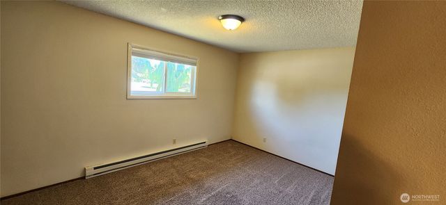 1085 Garfield Avenue, Blaine, WA 98230