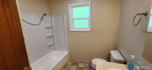 1085 Garfield Avenue, Blaine, WA 98230