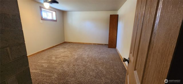 1085 Garfield Avenue, Blaine, WA 98230