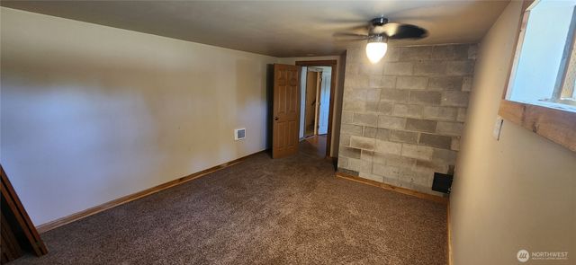 1085 Garfield Avenue, Blaine, WA 98230