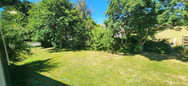 1085 Garfield Avenue, Blaine, WA 98230