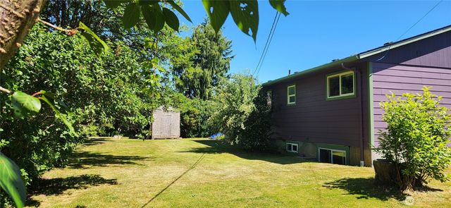 1085 Garfield Avenue, Blaine, WA 98230