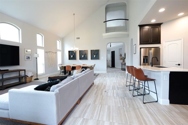 9320 Meadowpark Drive, Denton, TX 76226