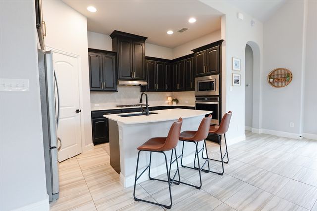 9320 Meadowpark Drive, Denton, TX 76226