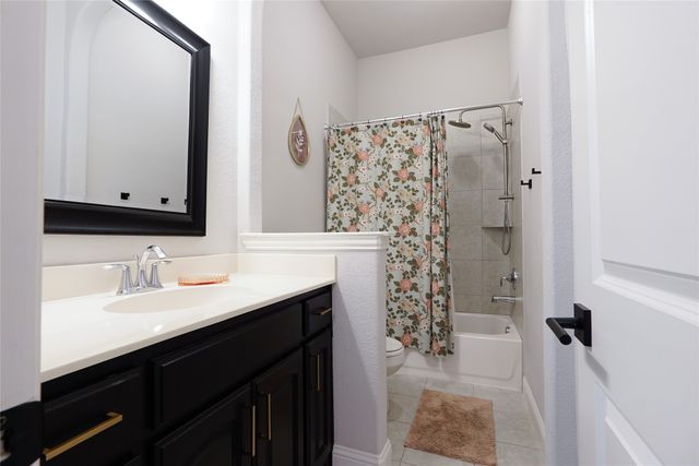 9320 Meadowpark Drive, Denton, TX 76226
