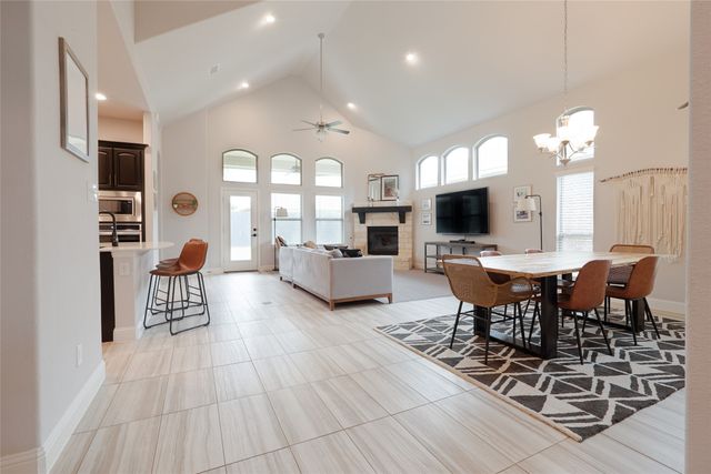 9320 Meadowpark Drive, Denton, TX 76226