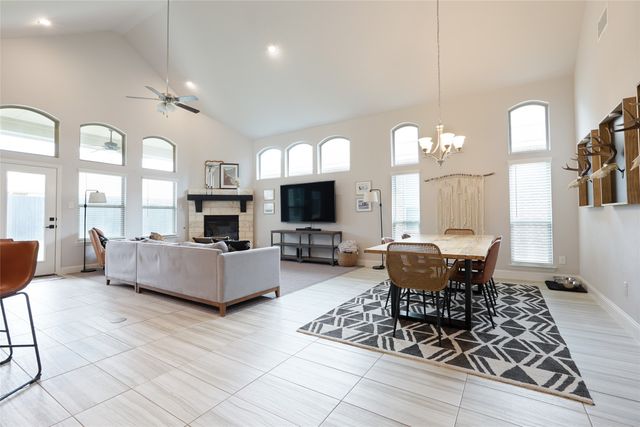 9320 Meadowpark Drive, Denton, TX 76226