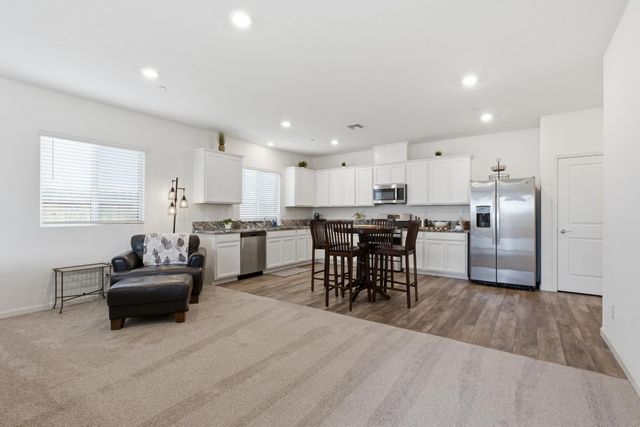 5040 Limington St, Roseville, CA 95747