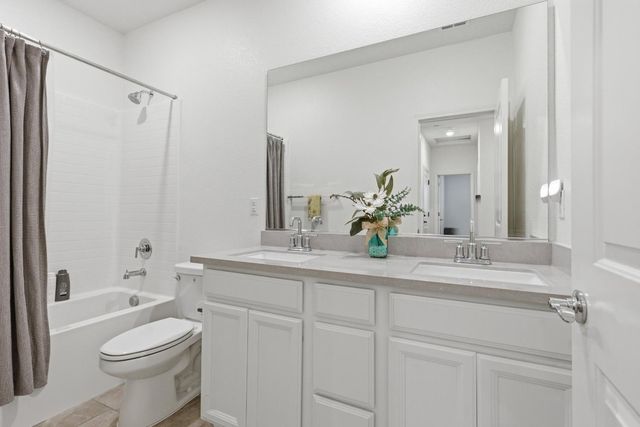 5040 Limington St, Roseville, CA 95747