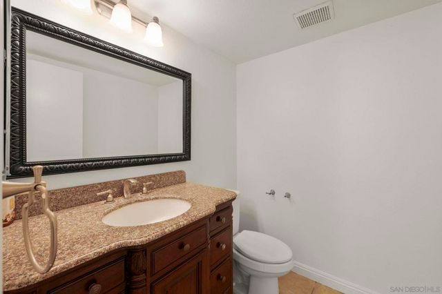 1280 Lancer Gln, Escondido, CA 92029