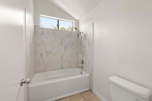 1280 Lancer Gln, Escondido, CA 92029