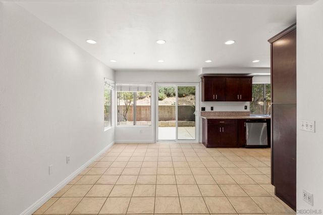 1280 Lancer Gln, Escondido, CA 92029