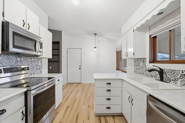 11217 E 11th Ave, Spokane Valley, WA 99206