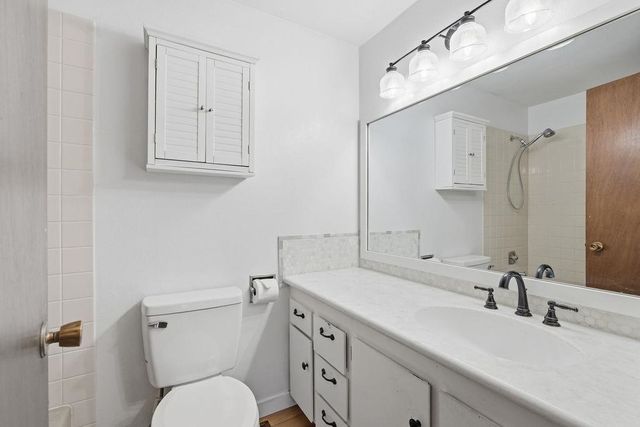 11217 E 11th Ave, Spokane Valley, WA 99206