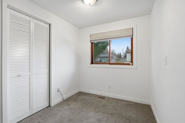 11217 E 11th Ave, Spokane Valley, WA 99206