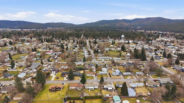 11217 E 11th Ave, Spokane Valley, WA 99206