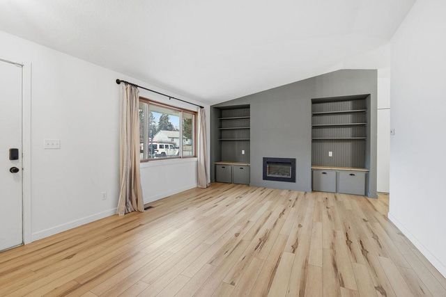 11217 E 11th Ave, Spokane Valley, WA 99206