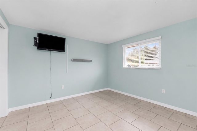 573 SKYLARK LANE NW, Port Charlotte, FL 33952