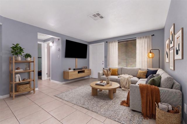573 SKYLARK LANE NW, Port Charlotte, FL 33952