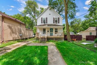 724 Wheeler Street, Woodstock, IL 60098