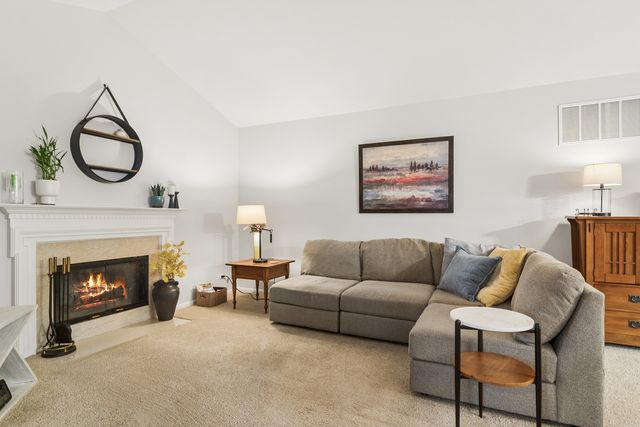 1172 Hummingbird Lane, Grayslake, IL 60030