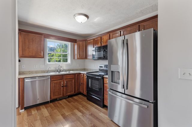2785 Ridgepole Dr, Clarksville, TN 37040