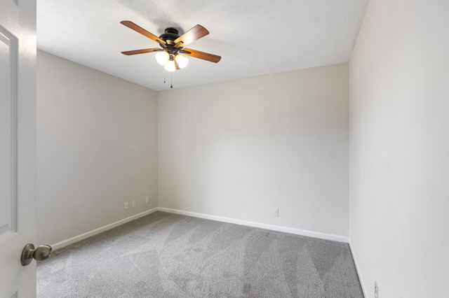 2785 Ridgepole Dr, Clarksville, TN 37040