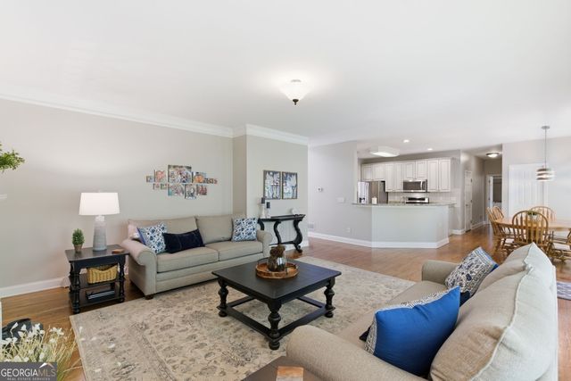 1112 Oakhurst Trail, Lawrenceville, GA 30043