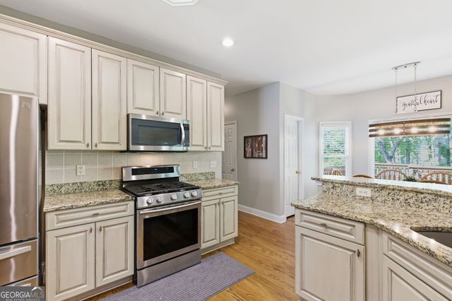 1112 Oakhurst Trail, Lawrenceville, GA 30043