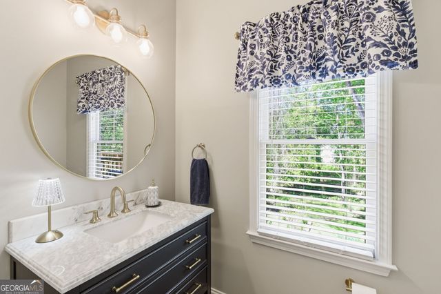 1112 Oakhurst Trail, Lawrenceville, GA 30043