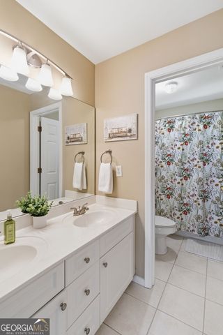 1112 Oakhurst Trail, Lawrenceville, GA 30043