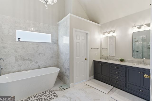 1112 Oakhurst Trail, Lawrenceville, GA 30043