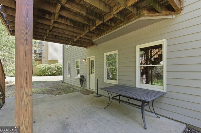 1112 Oakhurst Trail, Lawrenceville, GA 30043