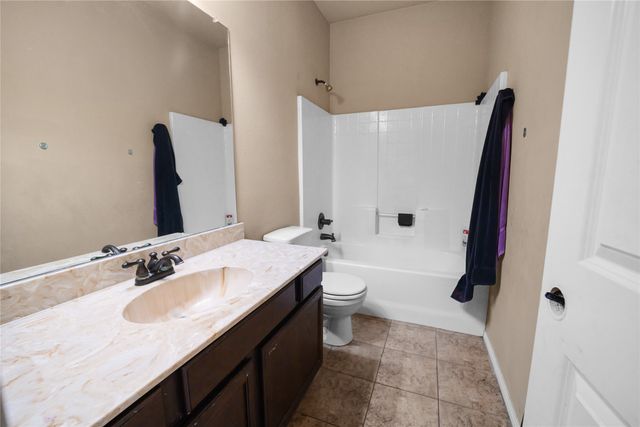 363 Armstrong Lane, Lavon, TX 75166