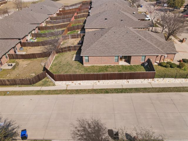 363 Armstrong Lane, Lavon, TX 75166
