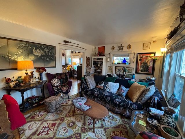 21 Glenellen Rd 1, Boston, MA 02132