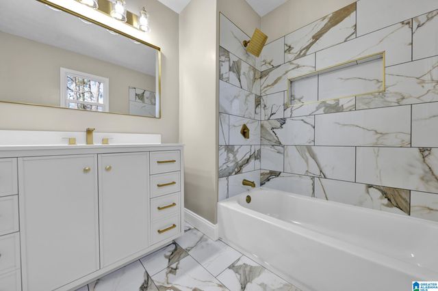 825 CHEROKEE TRAIL, Anniston, AL 36206