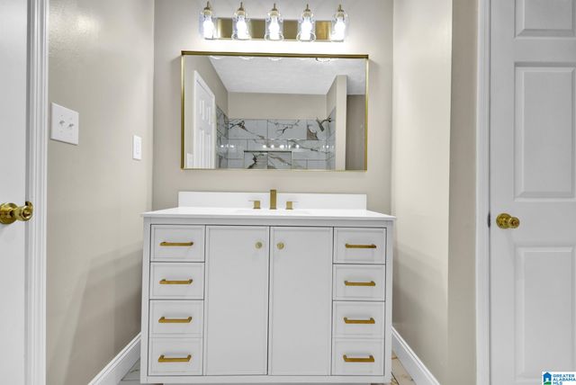 825 CHEROKEE TRAIL, Anniston, AL 36206