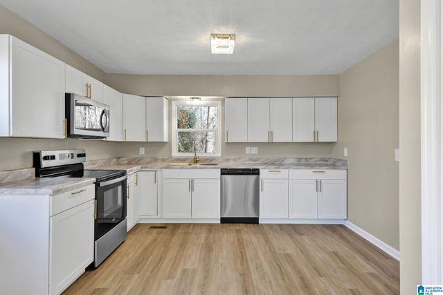 825 CHEROKEE TRAIL, Anniston, AL 36206