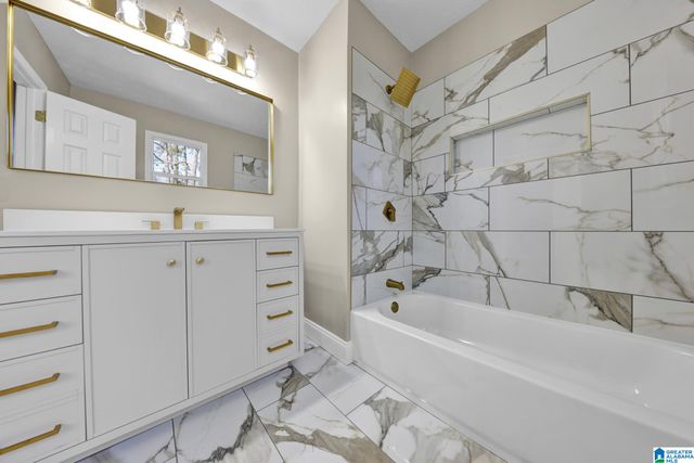 825 CHEROKEE TRAIL, Anniston, AL 36206