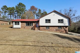 825 CHEROKEE TRAIL, Anniston, AL 36206