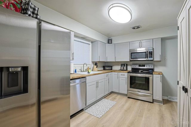 5045 Denison Drive, Fairfield, OH 45014